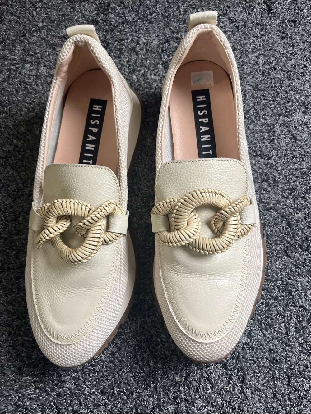 Hispanitas Cream Leather Loafers with Braided Ring Accent like NEW
Size 10/41